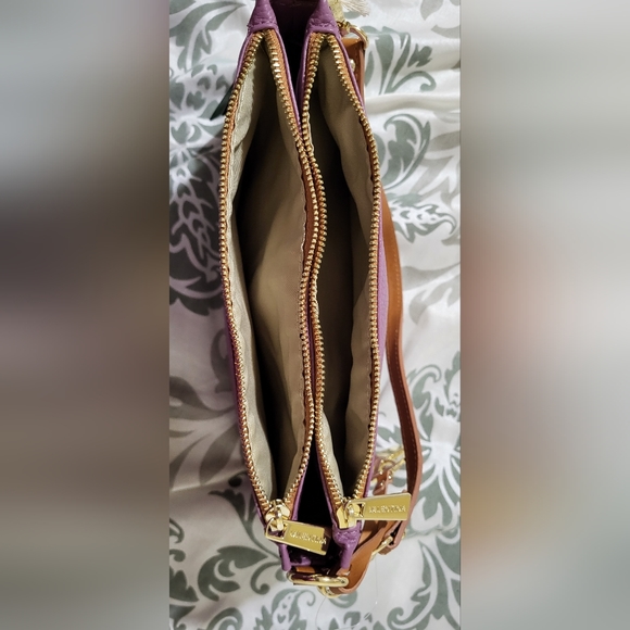 Valentina made in Italy Triple Entry Crossbody Bag  Violet NWT - Picture 5 of 8
